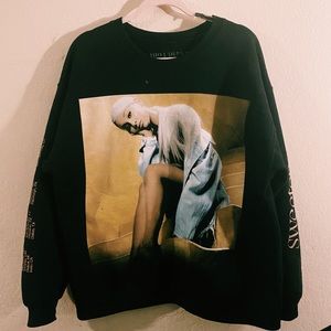 Sweetener tour crewneck